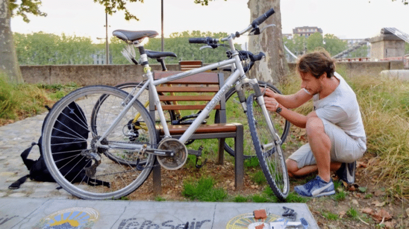 Changer une chambre à air vélo - Réparations vélo Cyclofix