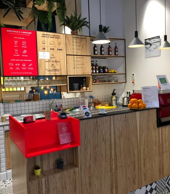 On a testé l'Anticafé le café où tu payes au temps passé