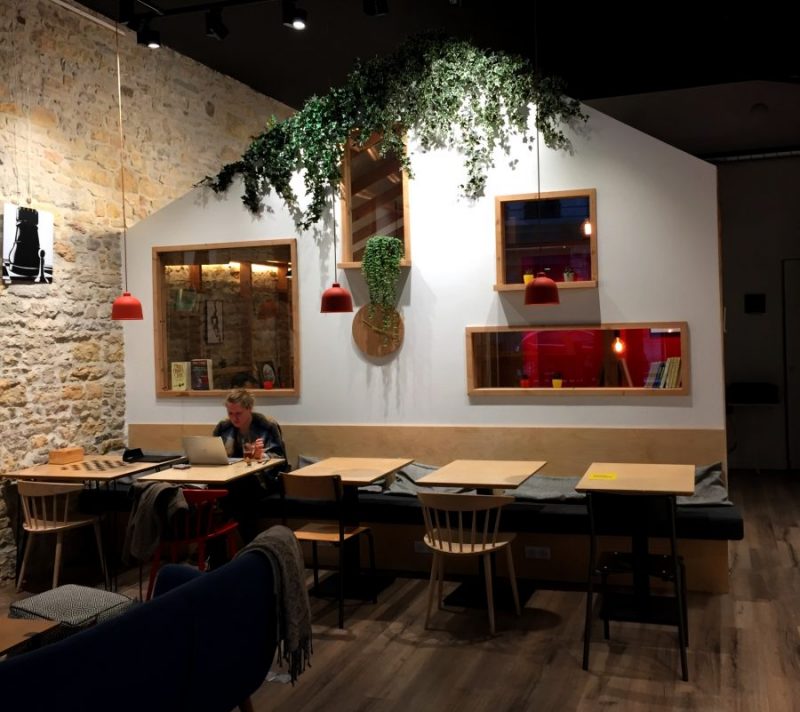 On a testé l'Anticafé le café où tu payes au temps passé