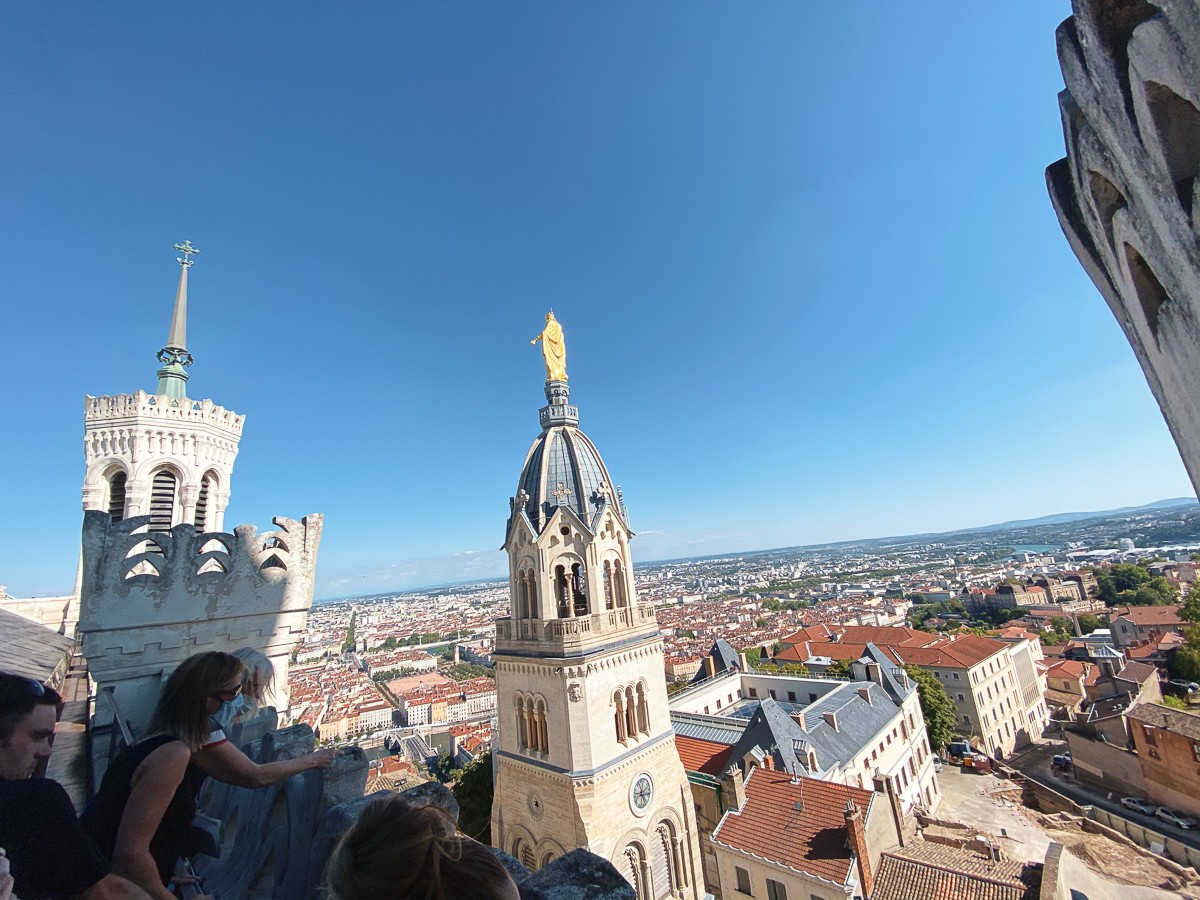 On a testé la visite insolite des toits de la Basilique de Fourvière