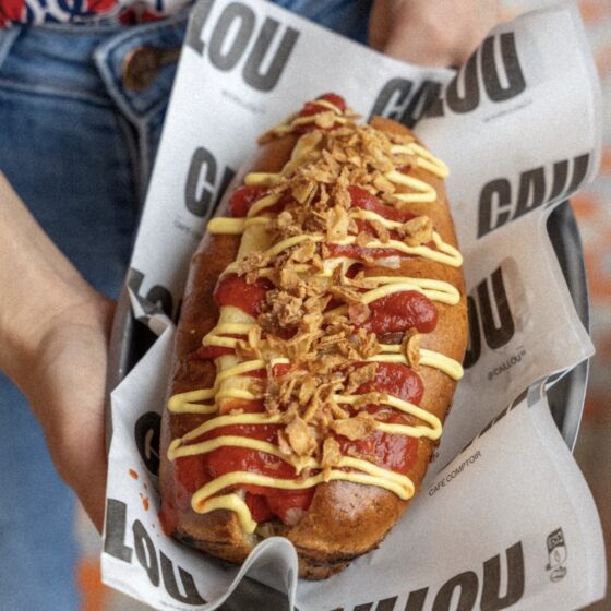 caillou lyon hot dog