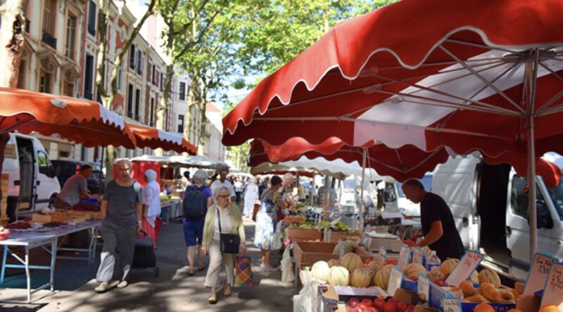 Faire le Marché de la Croix-Rousse (Lyon 1)