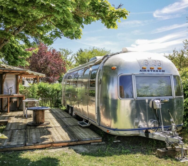 Passer la nuit dans une caravane américaine vintage