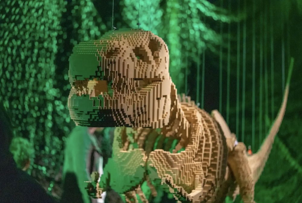 the art of the brick lyon
