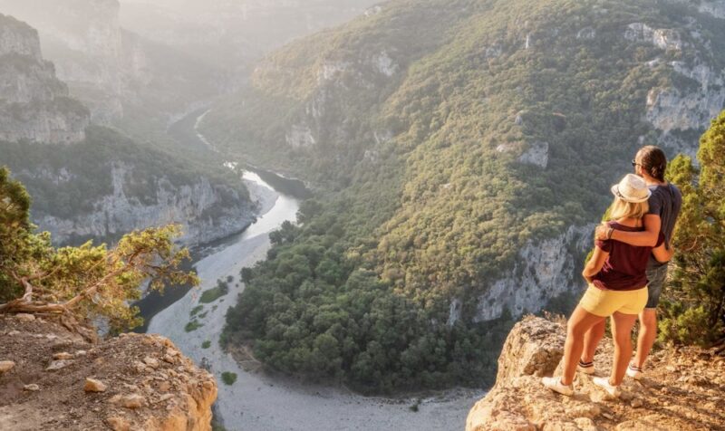 Pour avoir l'impression de voyager en Californie : les Canyons de l'Ardèche Pour avoir l'impression de voyager en Californie : les Canyons de l'Ardèche