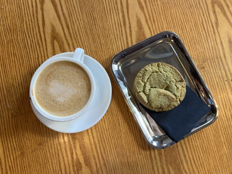 Amours Chauds : Un café coworking éphémère à découvrir d’urgence à Lyon !