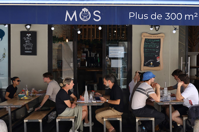 Métro - Boulot - Apéro - Arrêt Bellecour Métro - Boulot - Apéro - Arrêt Bellecour