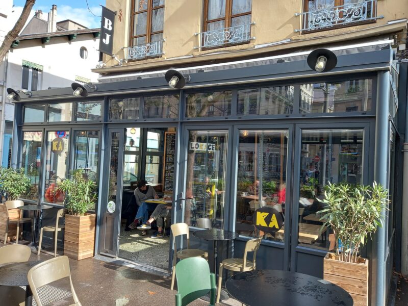 Top 10 des bars ou les serveurs sont les plus sympas à Lyon