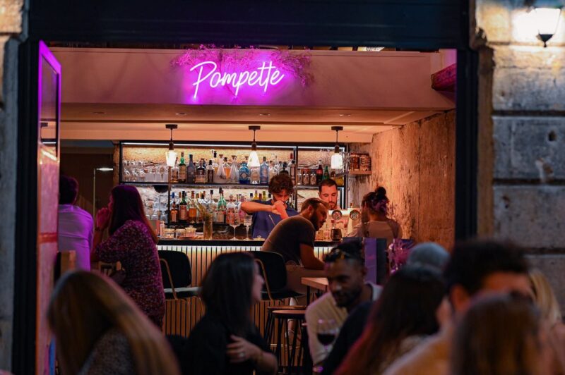 Top 10 des bars ou les serveurs sont les plus sympas à Lyon