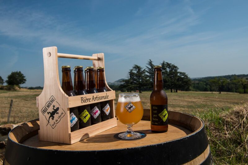 Dégustation de bière au bord du Rhône