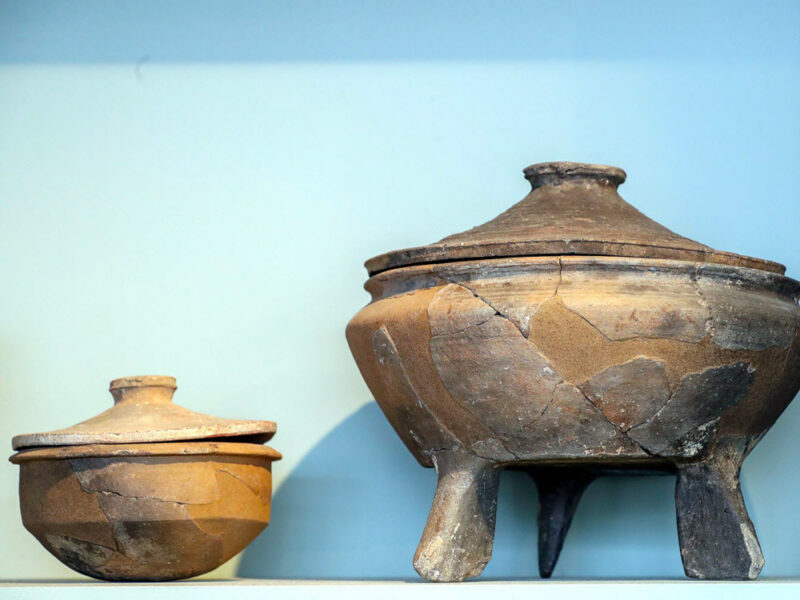 On a testé : le tout nouveau et très gourmand Musée du Graton de Lyon Pot en terre cuite pour graton