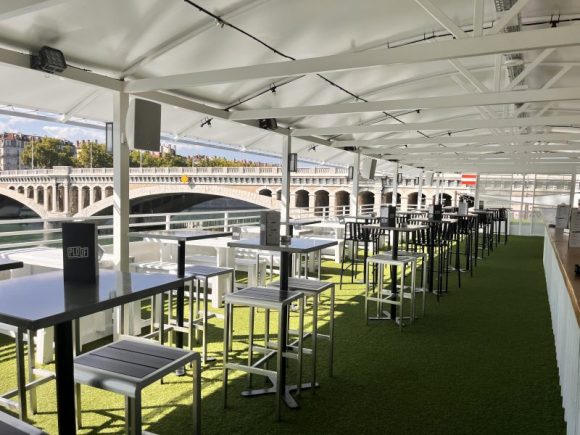 péniche berge apéro plouf terrasse LE plouf lyon pour l'apéro