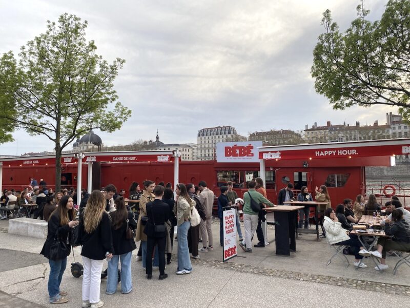 Soirée sur les Berges du Rhône Soirée sur les Berges du Rhône