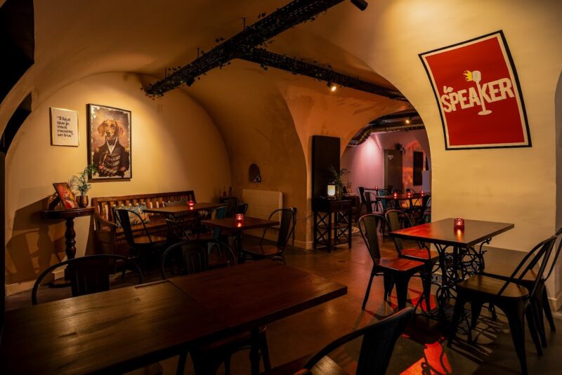 stand up 1er lyon speaker comedy club
