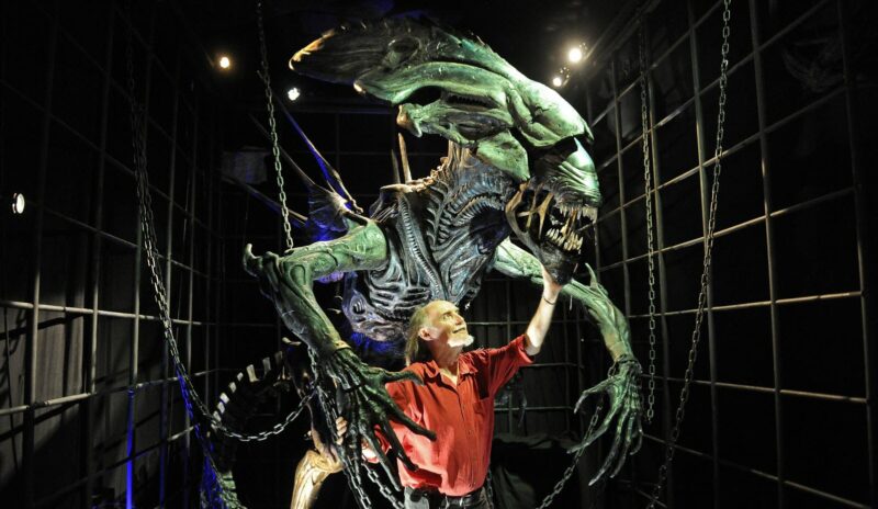 la reine alien restauree par l equipe du musee photo joel philippon 1469905836