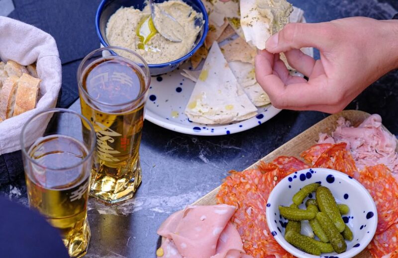 Top 10 des meilleurs bars du 2e arrondissement de Lyon 494215156 122112821486865917 5752538948353529930 n e1771934431801