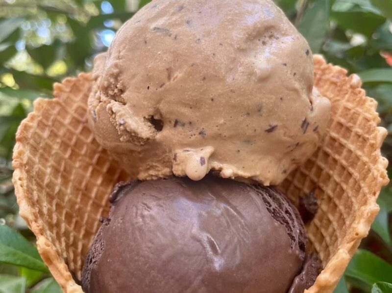 Macchiato cacao bio lassociation idoine pour les adeptes du combo cafe carre de chocolat no e1776244584807