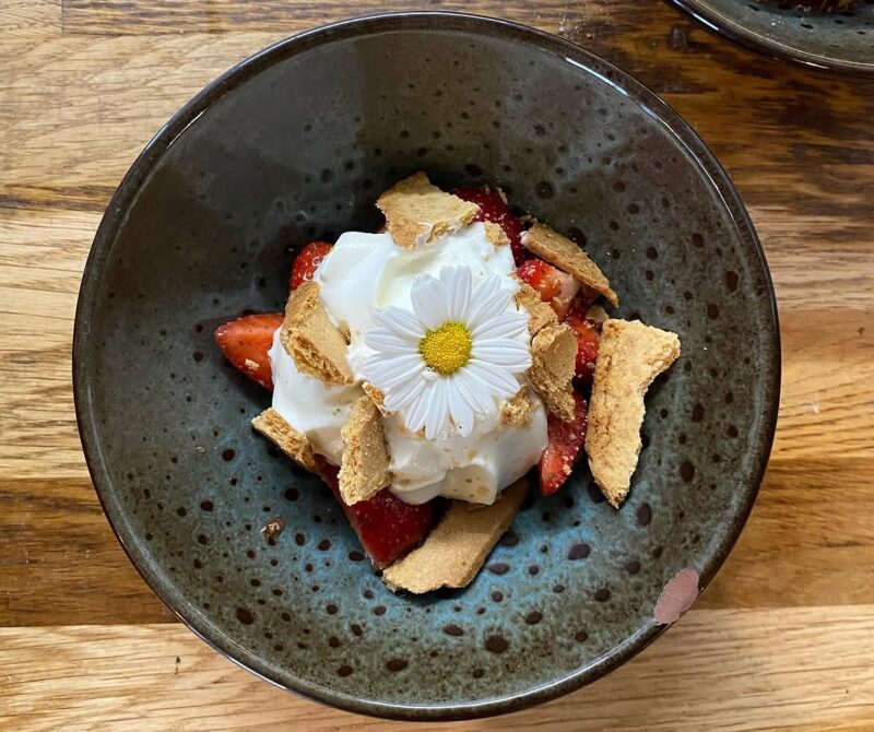 Les 10 restos où inviter ses parents à Lyon (et se faire inviter) 655912213 18355507909224767 1463106253688681887 n e1783348291905