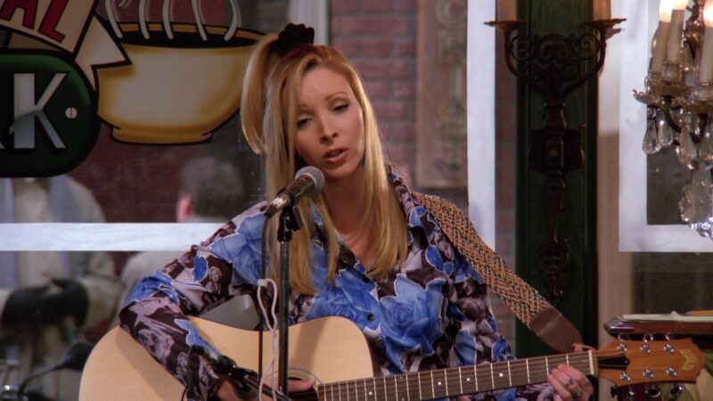 1 arrondissement de Lyon = 1 personnage de Friends Guild Guitar Used by Lisa Kudrow Phoebe Buffay in Friends Season 2 Episode 12 4