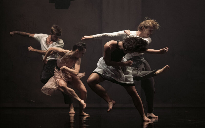 L'expo Karavel, instants de danse est à découvrir jusqu'au 23 octobre 2026 à la Ferme du Vinatier.