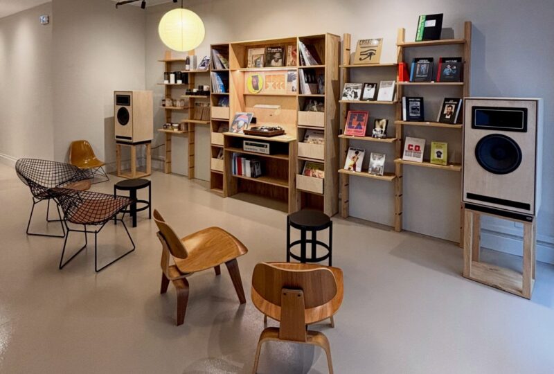 Le coffee shop Peacemaker à Lyon, un listening café où écouter de la musique en dégustant un café