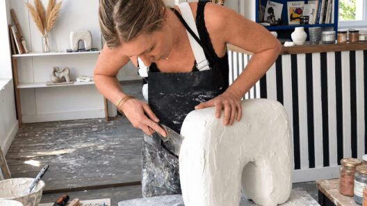 atelier sculpture à la main en béton cellulaire